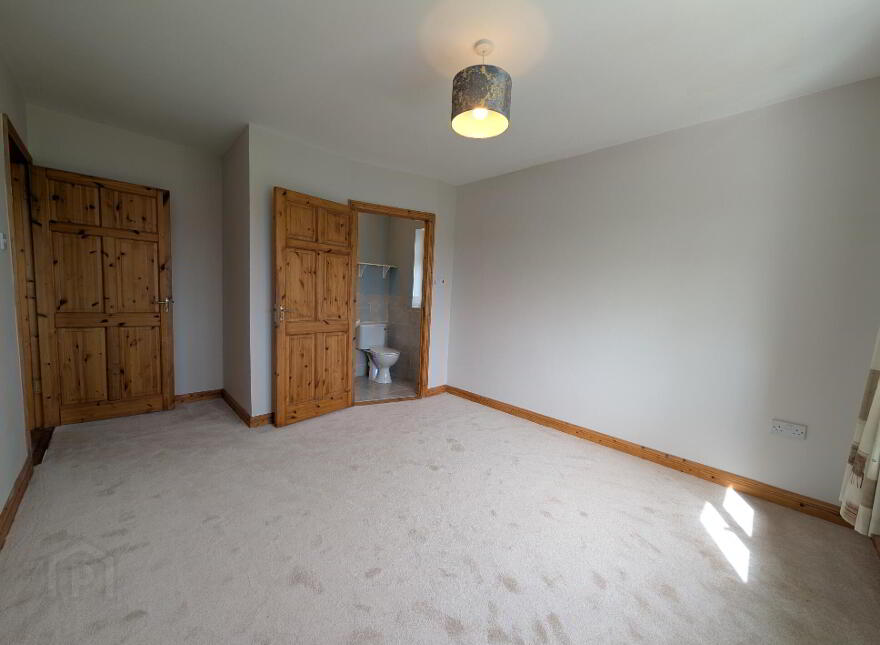 25 Sarsfield Manor, Charlestown, F12KV96