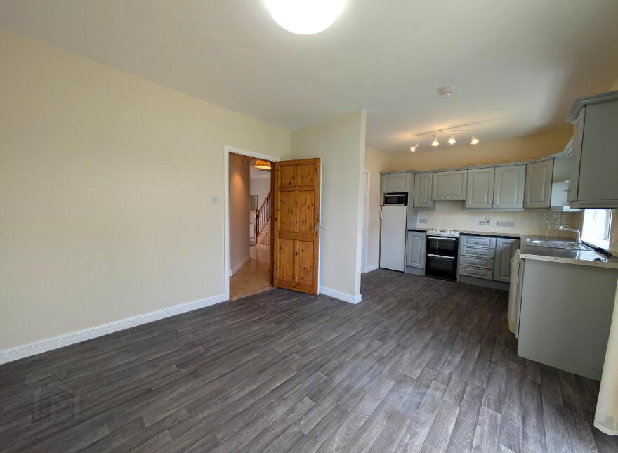 25 Sarsfield Manor, Charlestown, F12KV96