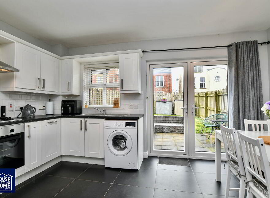 28 Blackrock Drive, Mallusk, Newtownabbey, BT36 4NZ