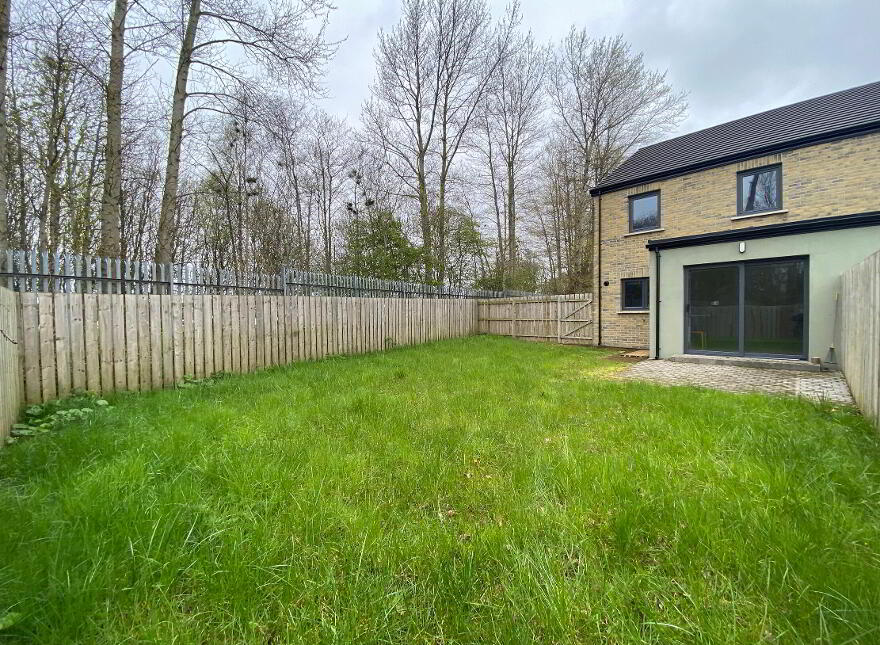 29 Lakeside Gardens, Coleraine, BT52 2FQ