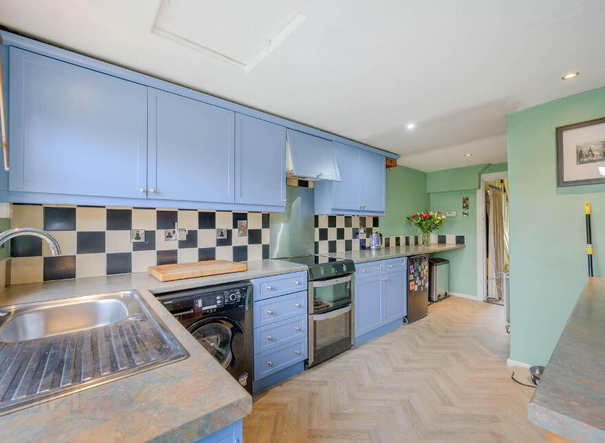 138 Barnetts Road, Belfast, BT5 7BD