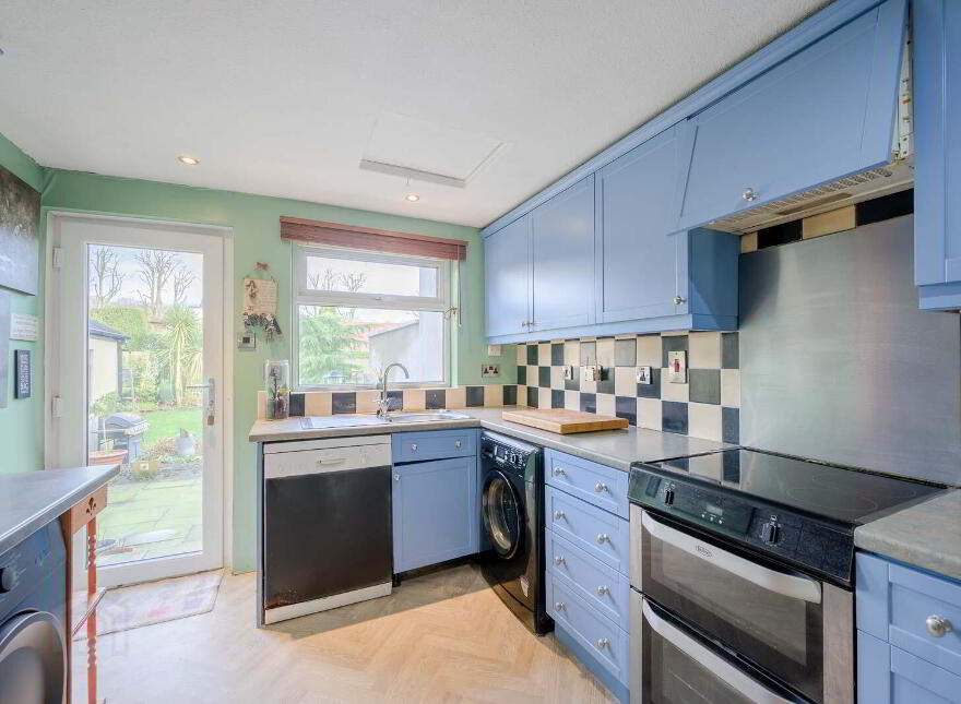 138 Barnetts Road, Belfast, BT5 7BD
