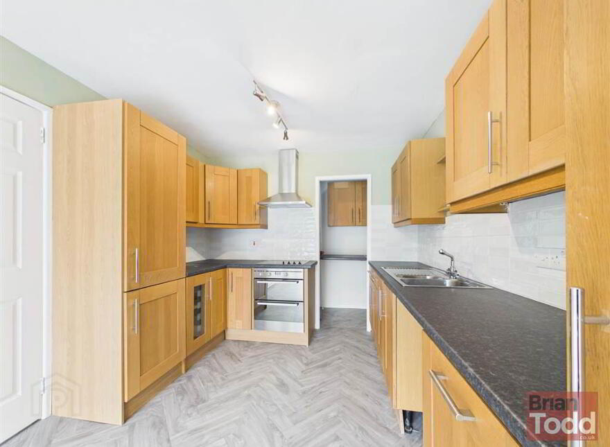 Blackcave Park, Larne, BT40 1TN