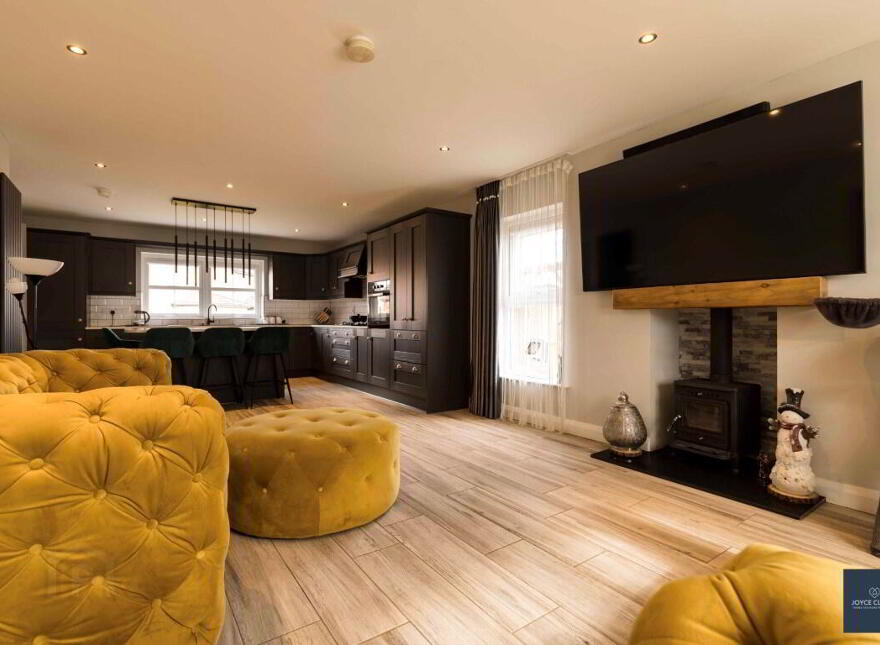 2 The Spires, Dungannon Road, Portadown, BT62 1FB