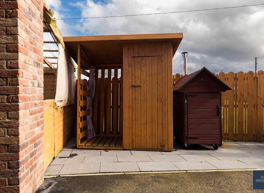 2 The Spires, Dungannon Road, Portadown, BT62 1FB