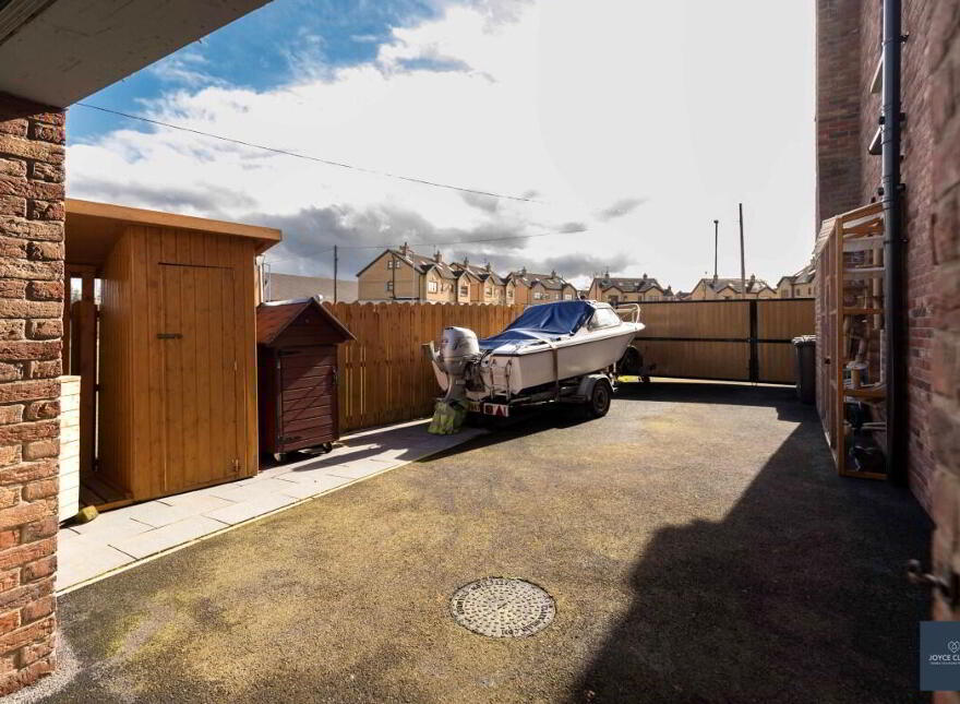 2 The Spires, Dungannon Road, Portadown, BT62 1FB