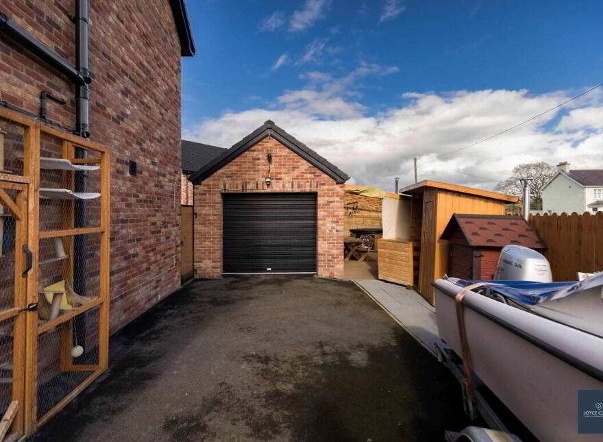 2 The Spires, Dungannon Road, Portadown, BT62 1FB
