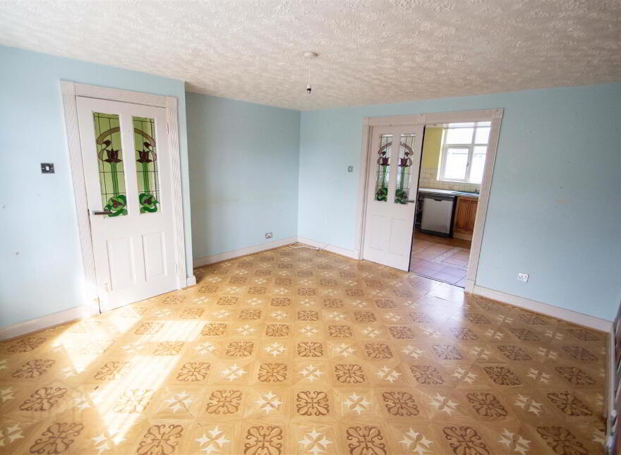 8 Gardenmore Road, Dunmurry, Belfast, BT17 0BH