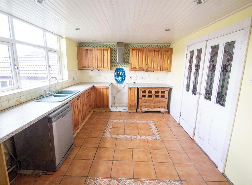 8 Gardenmore Road, Dunmurry, Belfast, BT17 0BH