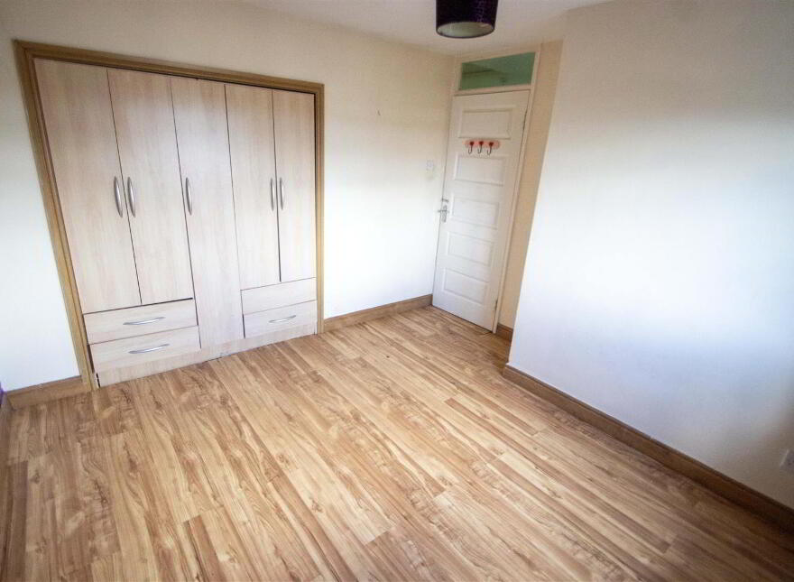 8 Gardenmore Road, Dunmurry, Belfast, BT17 0BH