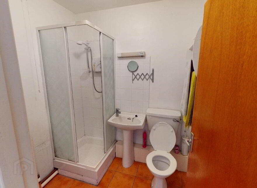 Apt 3 Crescent Mall, 7 Henrietta Street, Wexford Town, Y35TD80