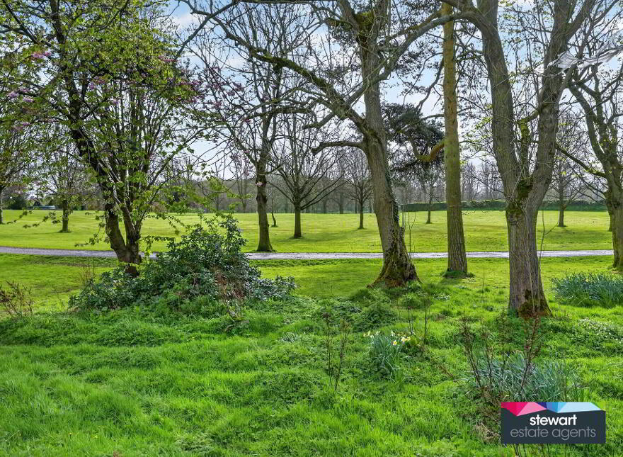 2 Park Manor, Windsor Avenue, Lurgan, BT67 9FS