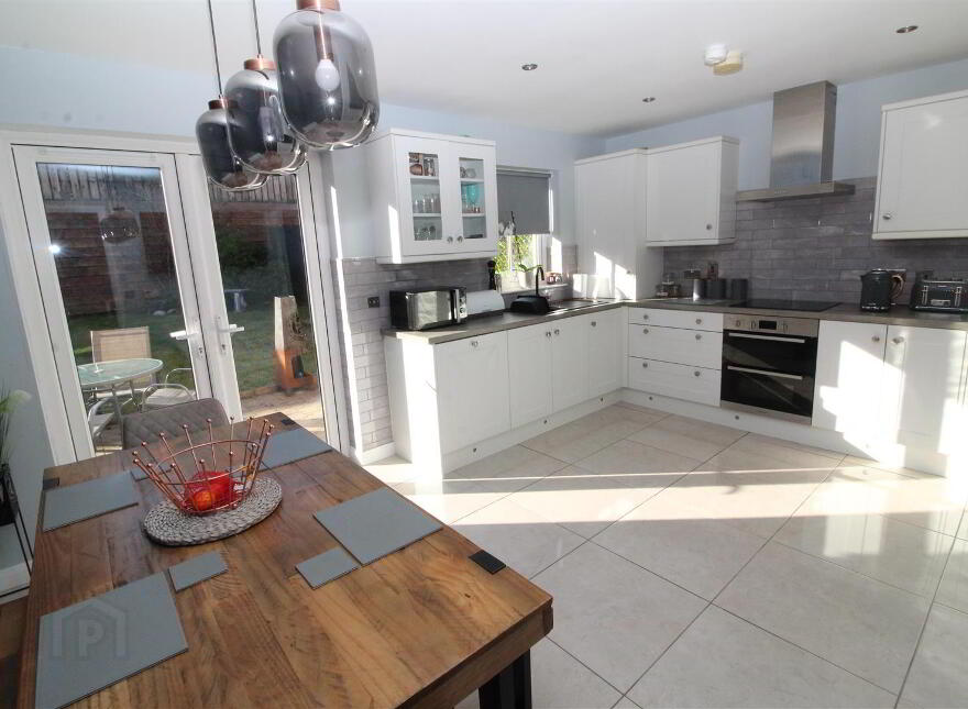 10 Foxton Green, Newtownabbey, BT36 5FL