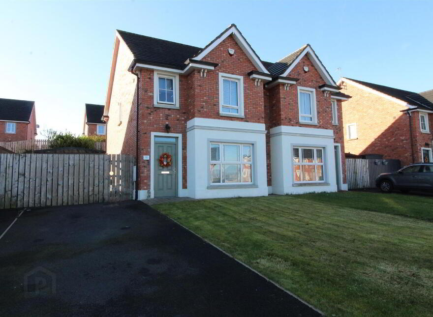10 Foxton Green, Newtownabbey, BT36 5FL