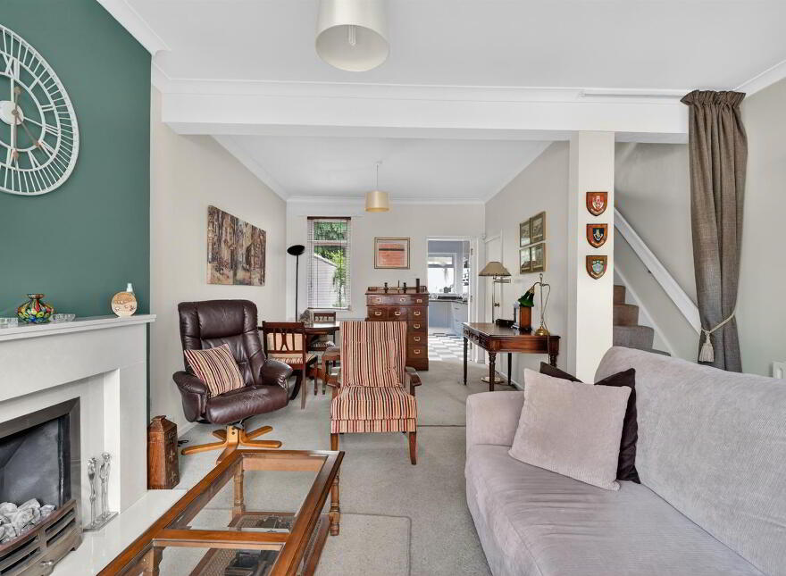 2 Marlborough Gardens, Belfast, BT9 6SQ