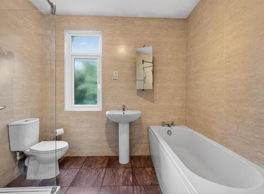 2 Marlborough Gardens, Belfast, BT9 6SQ