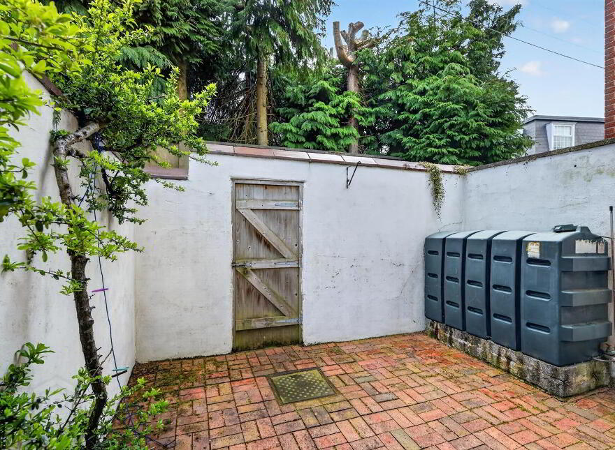 2 Marlborough Gardens, Belfast, BT9 6SQ