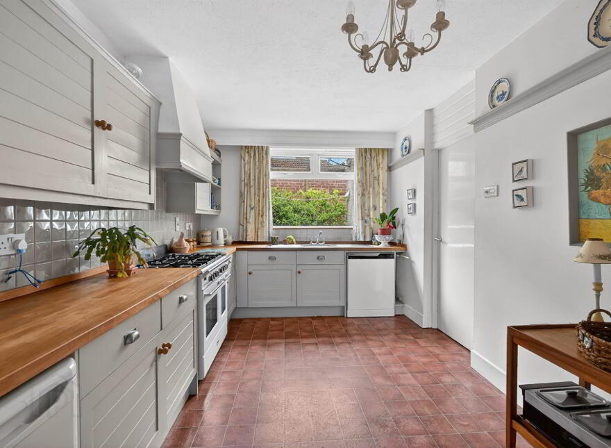 5 Glebe Road East, Newtownabbey, BT36 6DL