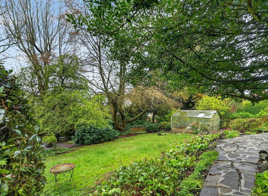 5 Glebe Road East, Newtownabbey, BT36 6DL