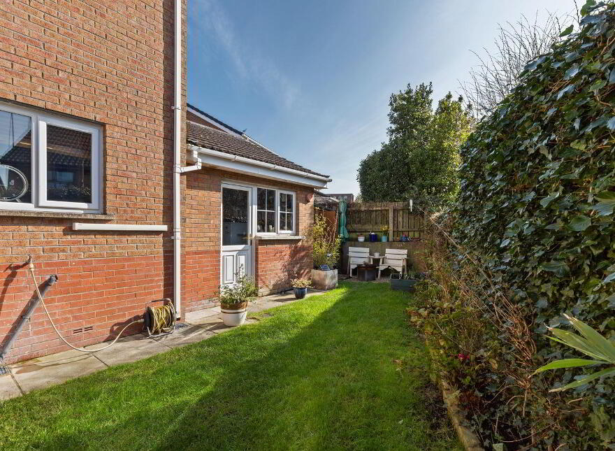 25 Lord Wardens Hollow, Bangor, BT19 1GP