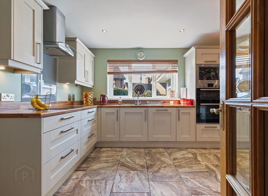25 Lord Wardens Hollow, Bangor, BT19 1GP