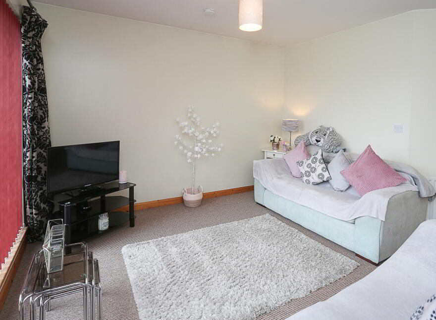 28 Shaftesbury Drive, Bangor, BT20 3GF