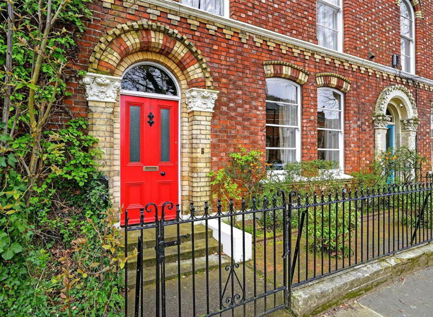 27 Rugby Road, Belfast, BT7 1PT