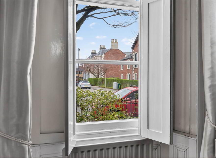 27 Rugby Road, Belfast, BT7 1PT