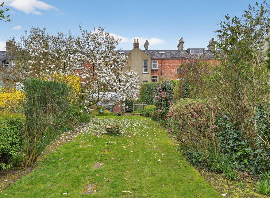 27 Rugby Road, Belfast, BT7 1PT