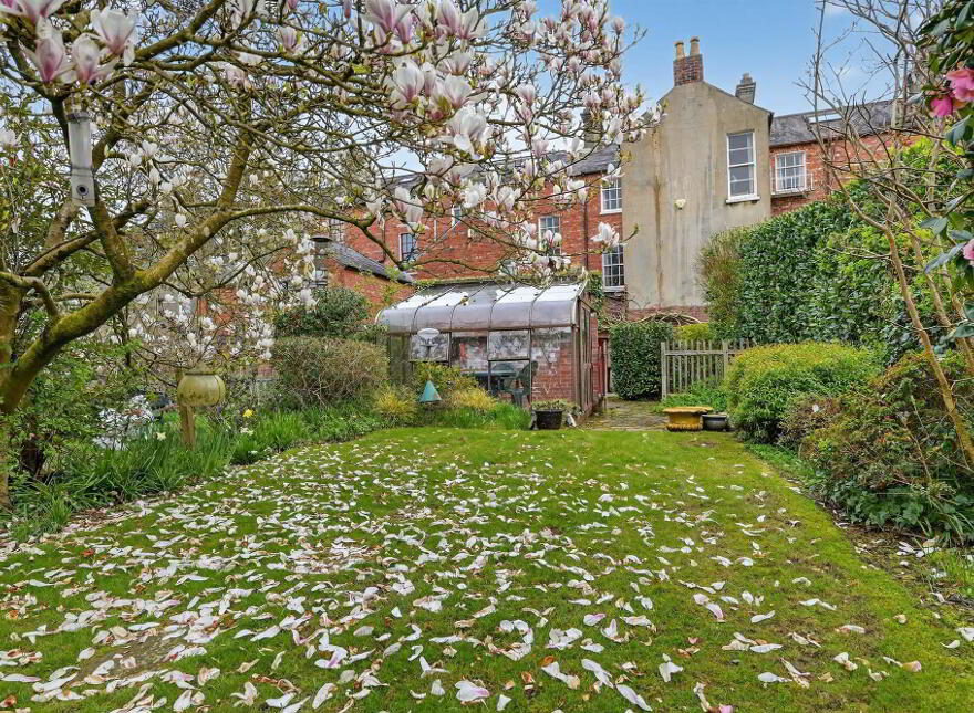 27 Rugby Road, Belfast, BT7 1PT