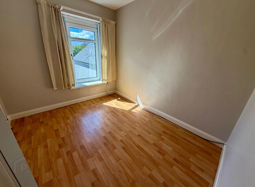 8 Robert Street, Waterside, L’derry, BT47 2ET