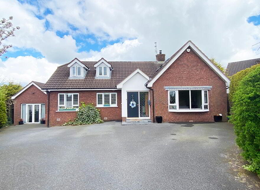 5 Greenan Drive, Loughbrickland, Banbridge, BT32 3YD