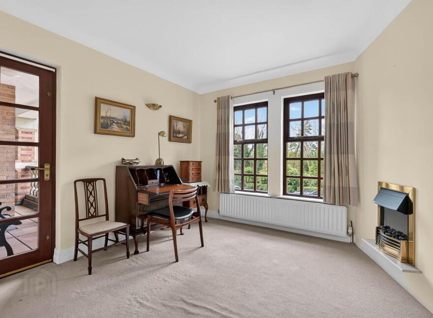 5 Broomhill Manor, Belfast, BT9 5HG