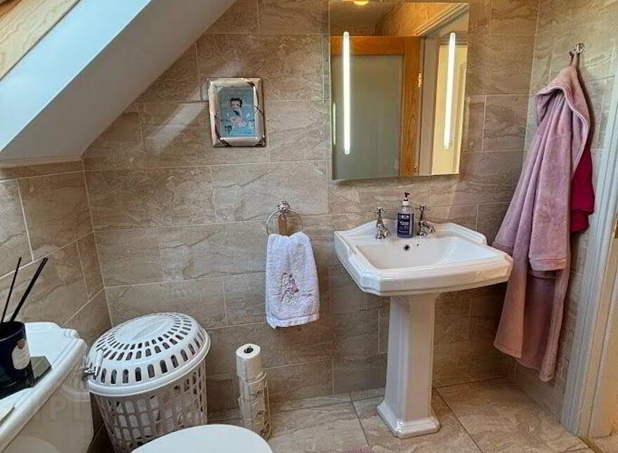 Moyarta East, Kilkee, Carrigaholt, V15E657