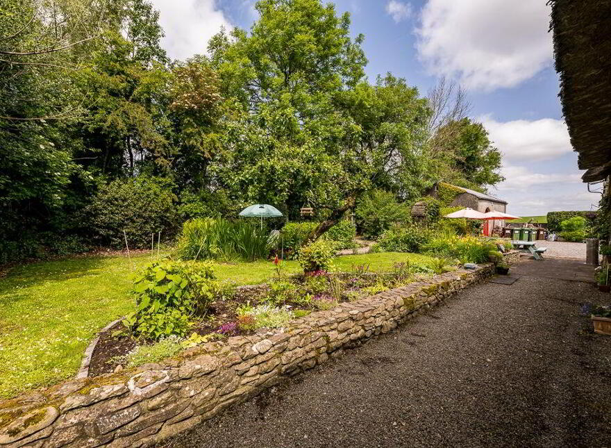 Castlekeeran, Carnaross, Kells, A82CF98