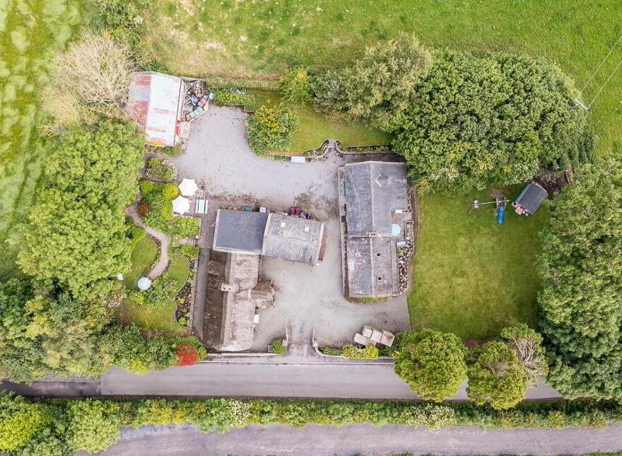 Castlekeeran, Carnaross, Kells, A82CF98
