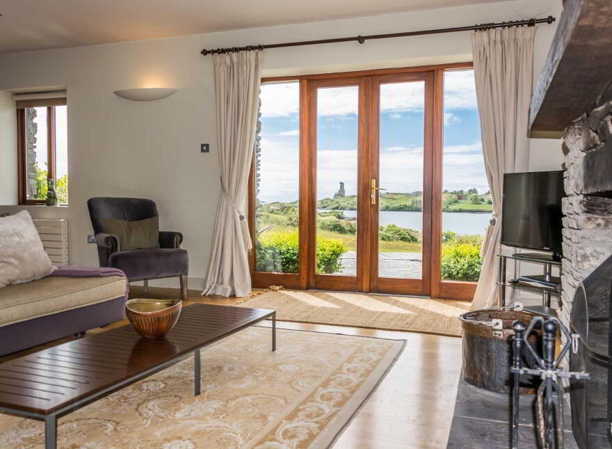 The Stone House, Rossbrin, Schull, P81R827