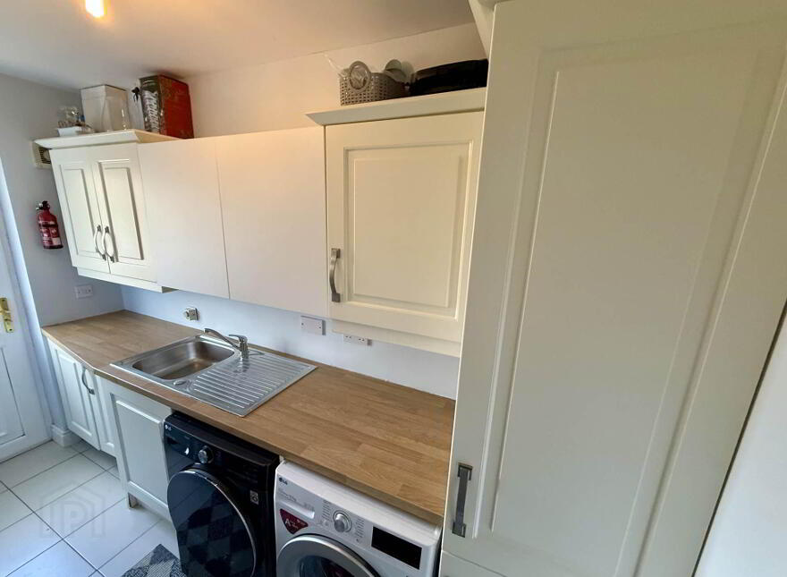 9 Lisacul Manor, Lisacul, Castlerea, F45E277