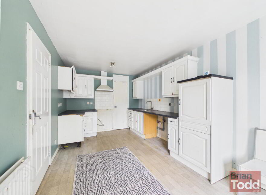 16 Blackcave Park, Larne, BT40 1TN