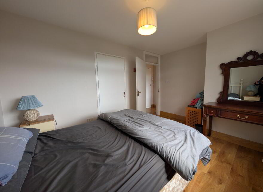 Lowpark, Charlestown, F12P263
