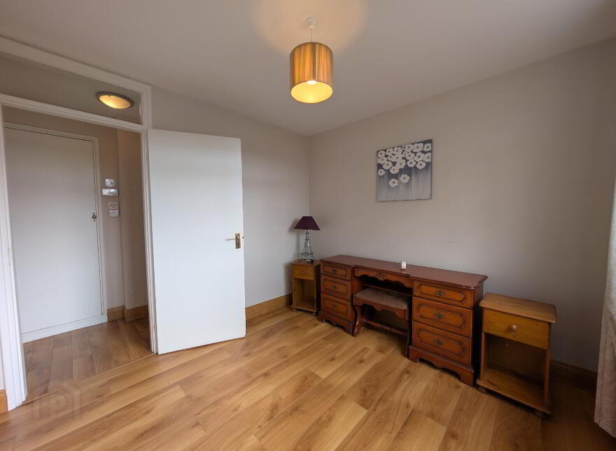 Lowpark, Charlestown, F12P263