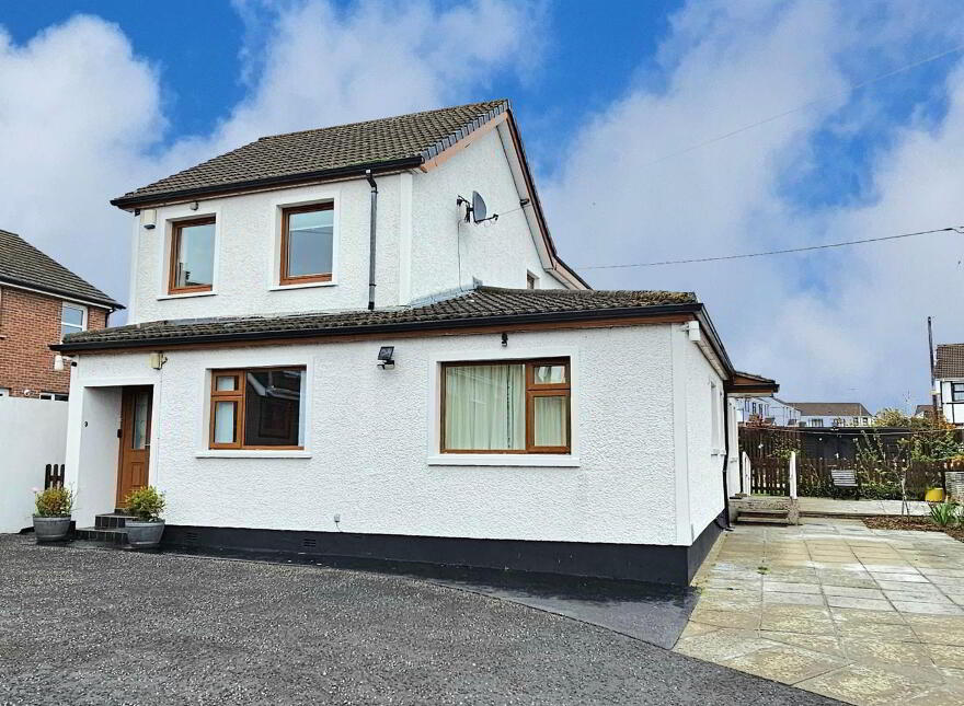 9 Cloughlands Park, Carrickfergus, BT38 7NJ