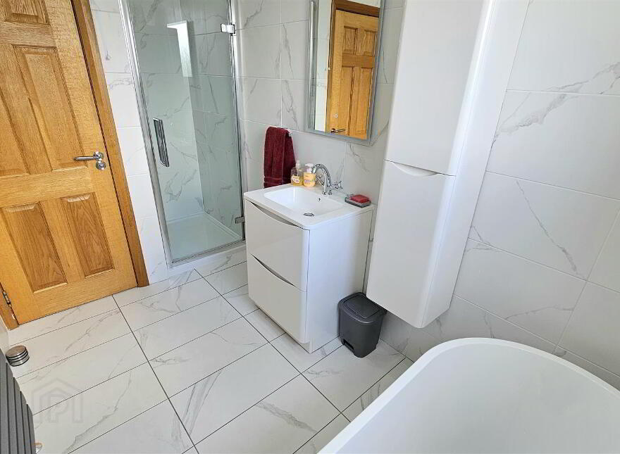 9 Cloughlands Park, Carrickfergus, BT38 7NJ