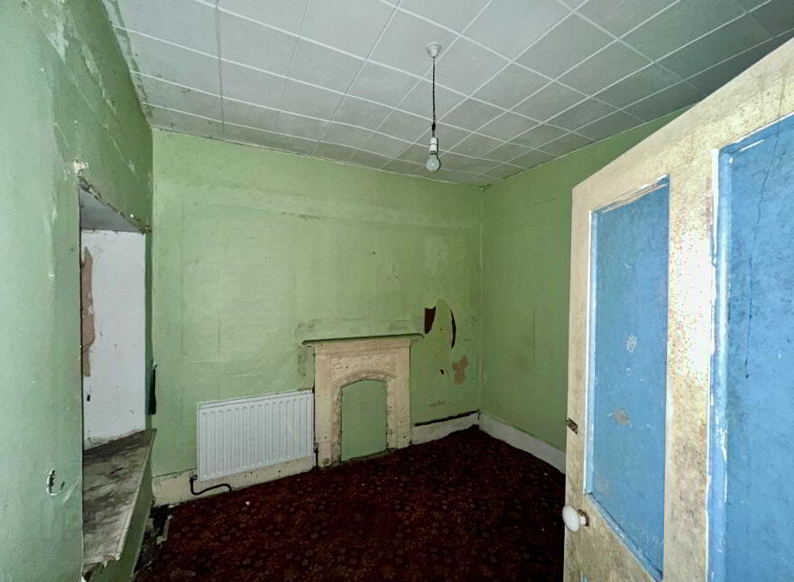 The Turretts, Charleville, P56VP95