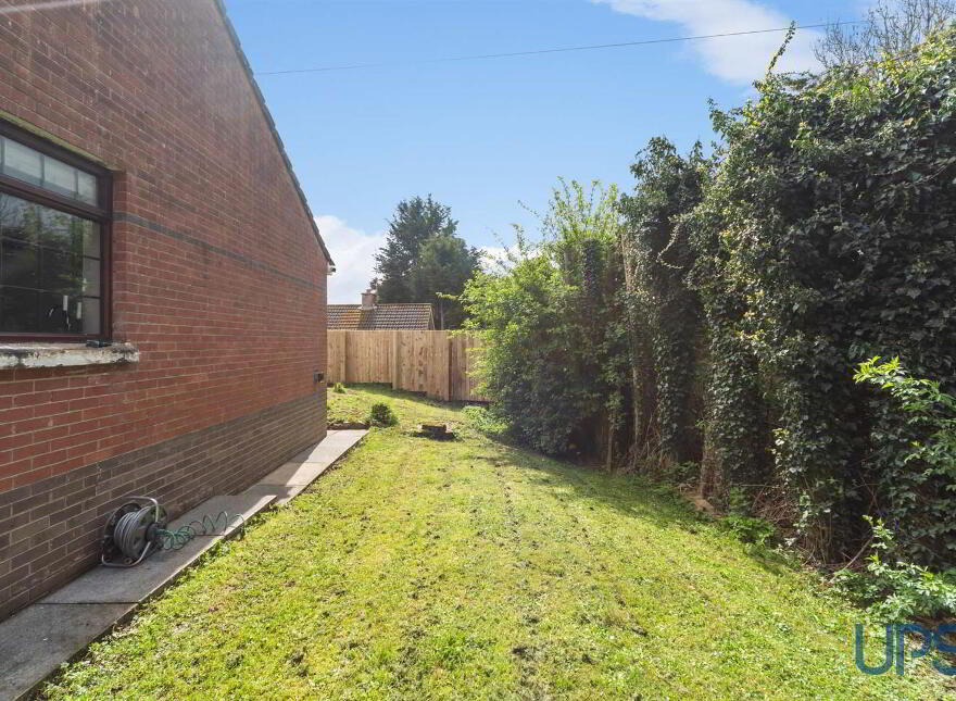 21 Corrina Avenue, Upper Dunmurry Lane, Dunmurry, Belfast, BT17 0HR