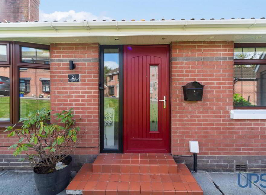 21 Corrina Avenue, Upper Dunmurry Lane, Dunmurry, Belfast, BT17 0HR