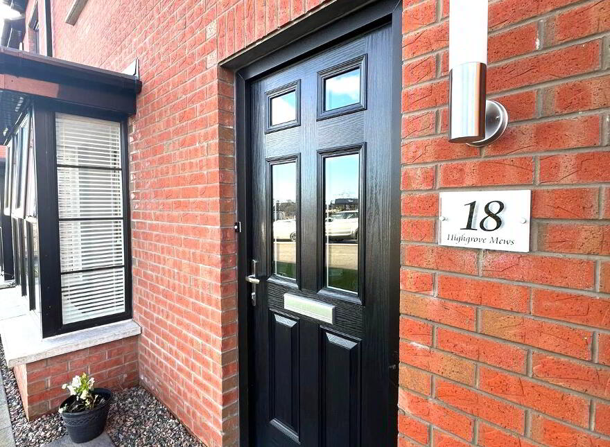 18 Highgrove Mews, Carrickfergus, BT38 9UD