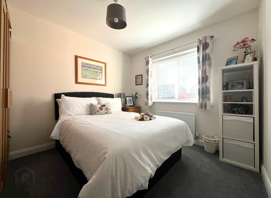 18 Highgrove Mews, Carrickfergus, BT38 9UD