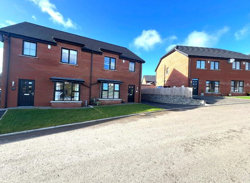 18 Highgrove Mews, Carrickfergus, BT38 9UD