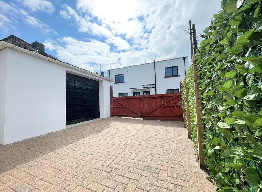 19A Victoria Street, Portrush, BT56 8DL